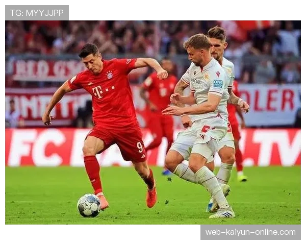 拜仁慕尼黑防守问题显现，站位与回防失衡对赛季走势形成制约